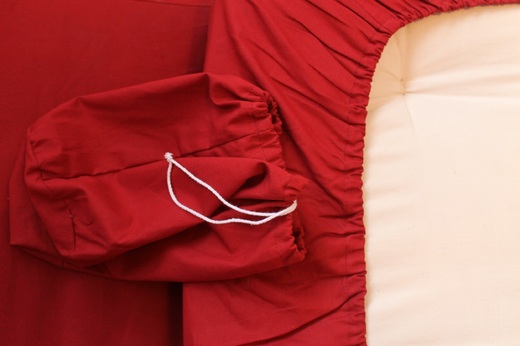 PRESTIERADLO natural bedsheet (na gumu) - Farba: red sheet