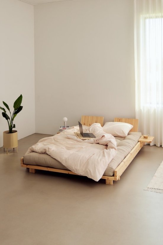 SOCIAL BED natural pine (posteľ z borovice) - rozmer: 148x204x23 cm, farba: natural (lak)